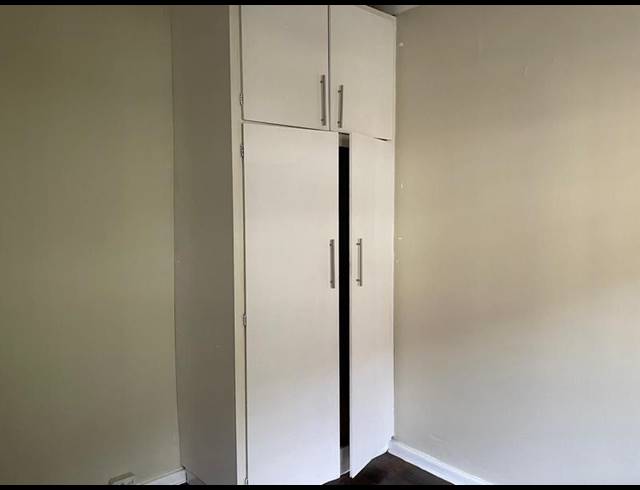 2 BEDROOM APARTMENT FOR SALE IN SIDWELL